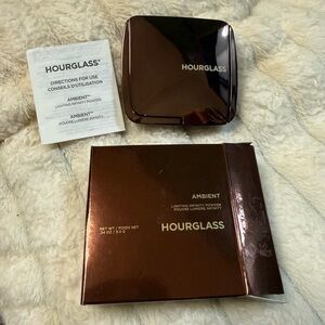 Hourglass Ambient Lighting Infinity Powder NWT .34oz